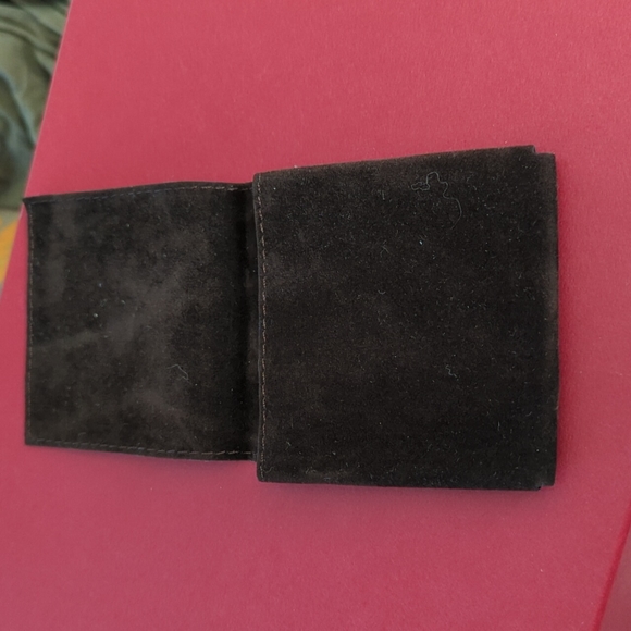 Hermes brown velvet jewelry case 3"x4" - Picture 2 of 2